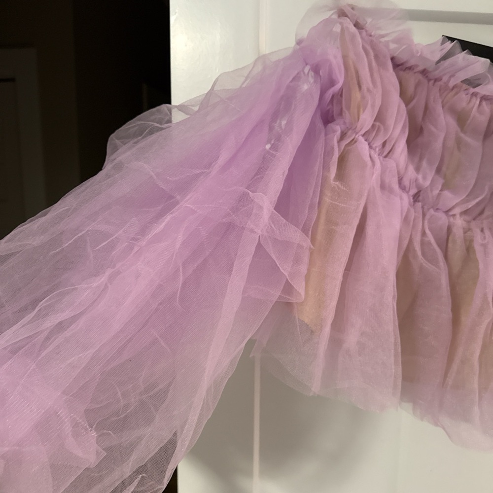 Lavender Off-Shoulder Ruffled Crop Top - Picture 2 of 4